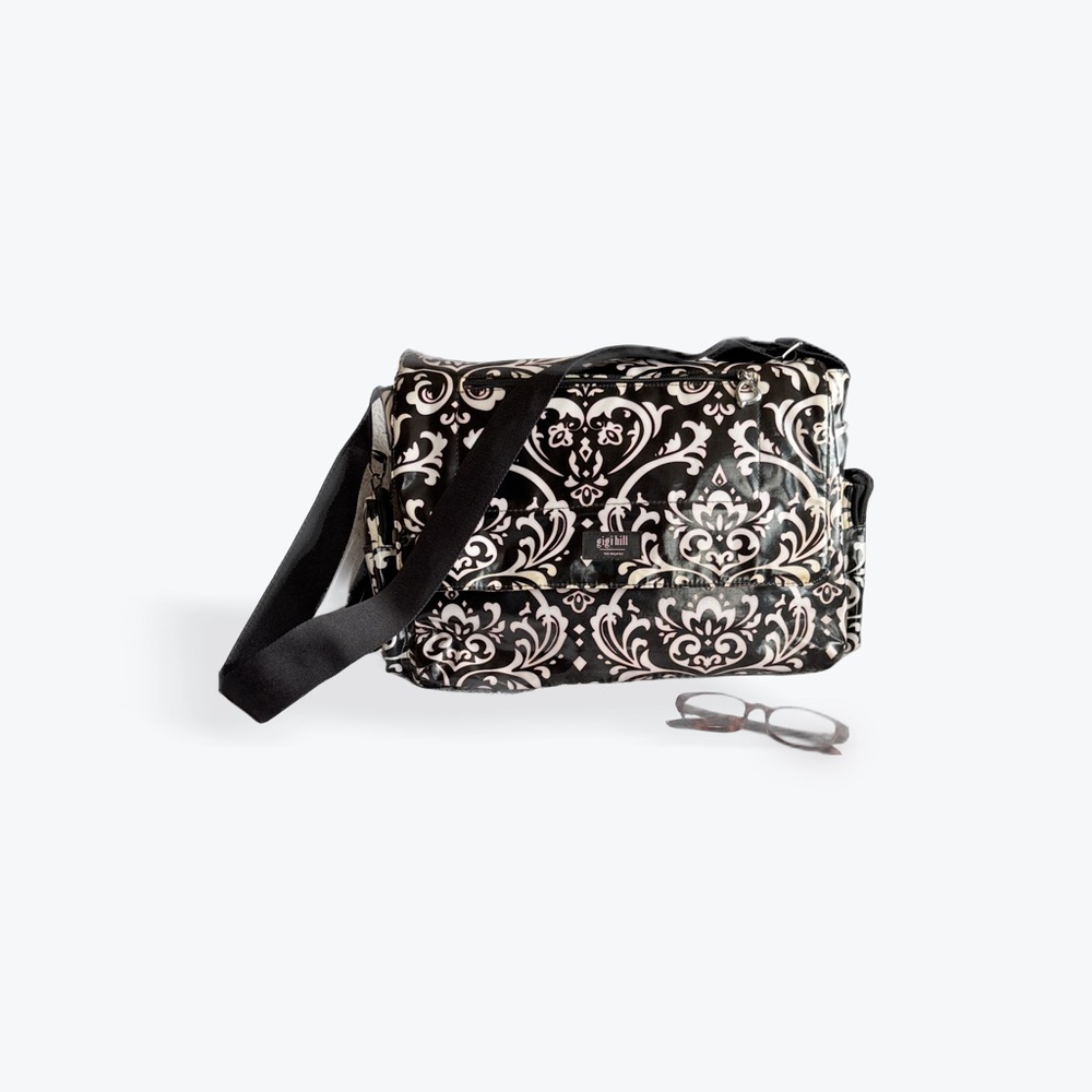 Women's Messenger/Laptop Bag.